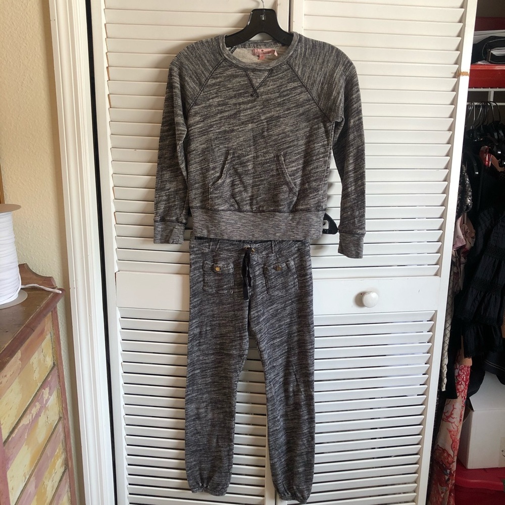 Juicy Couture Girl’s Sweatsuit